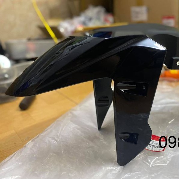 Dè/ chắn bùn trước xe winner X/Winner V3 chính hãng Honda