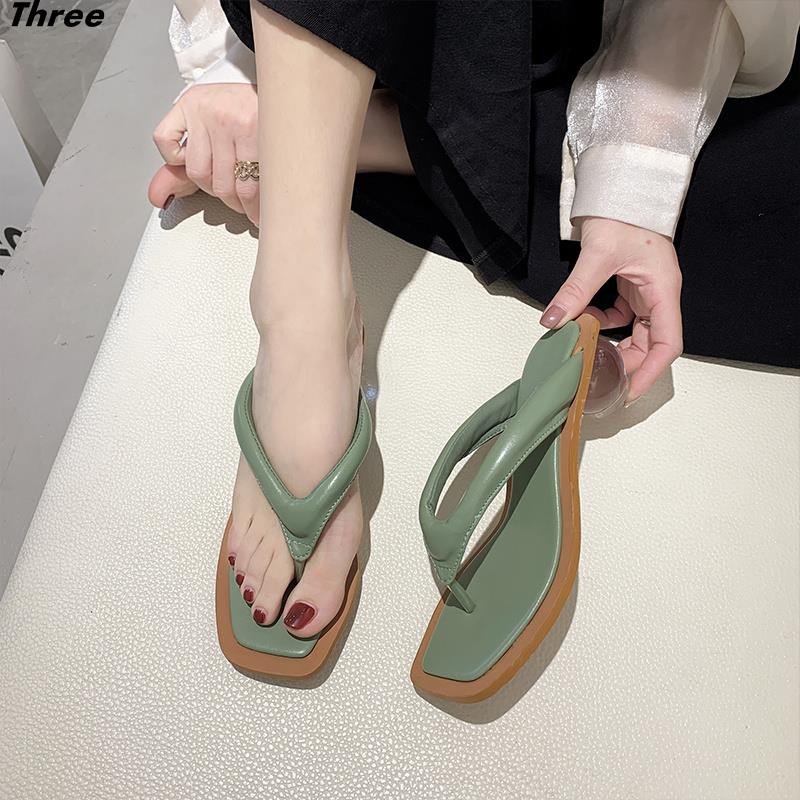 Women's shoes, slippers, cool and fashionable, all-match transparent crystal medium and thick heel flip flops