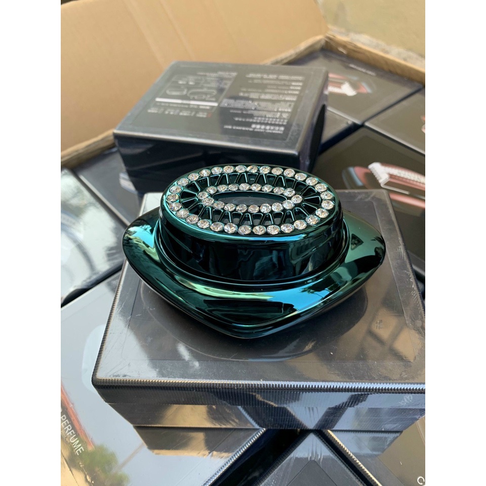 Nước Hoa Đính Đá Đặt Taplo - Nước Hoa Ô Tô Giảm Stress Cao Cấp Đính Đá Car Perfume Mùi Thơm Nhẹ Nhàng