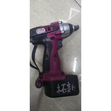 Trọn bộ Bắn vít, bulong Hitachi nhật bãi, còn máy màu hồng