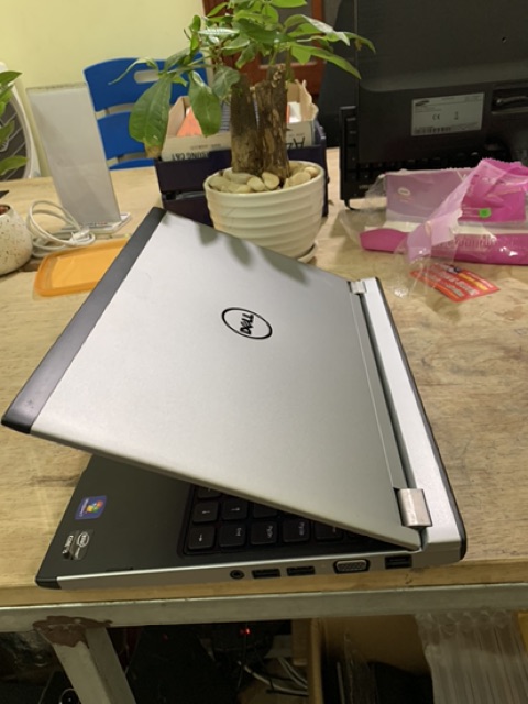 Laptop Dell Latitude 3330 Core i5 3337U, RAM 4GB,SSD128Gb, Intel HD Grapichs 4000,Màn 13.3" máy mỏng đẹp | BigBuy360 - bigbuy360.vn