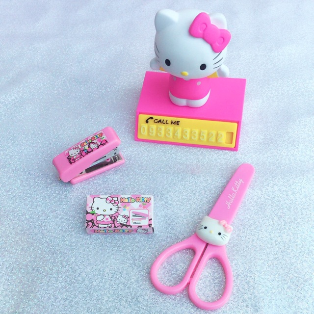 SET KÉO + GHIM BẤM HELLO KITTY