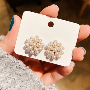 Bông tai dạng xỏ bằng kim bạc S925 đính hạt ngọc trai tạo hình tổ ong phong cách Hàn Quốc