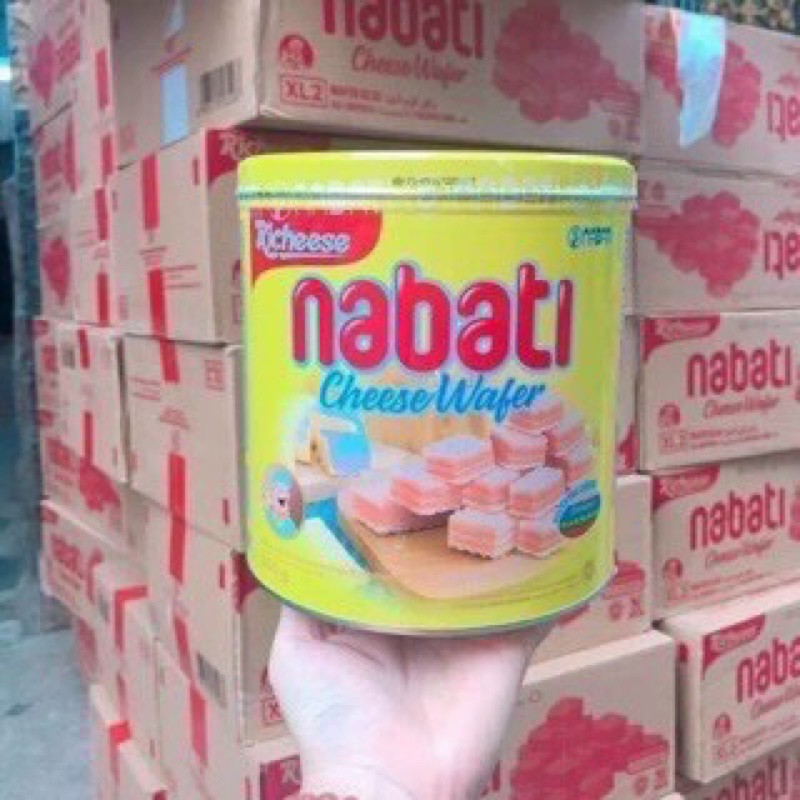 Bánh Nabati Cheese Wafer hộp thiếc 350g