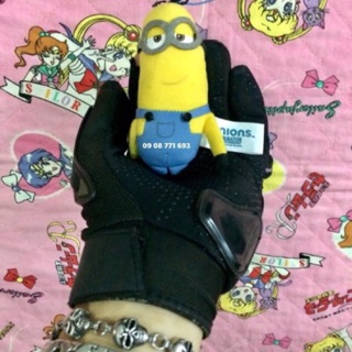 Thú bông Minion 11cm tag Sega