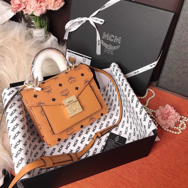 [ Có săn] TÚI MCM da bò, full box + bill check code size 21