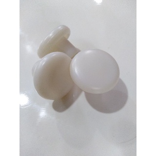 Núm cửa tủ
