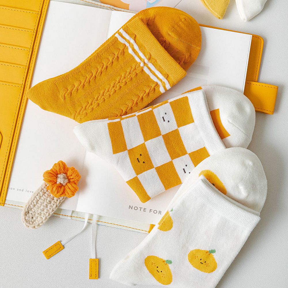 Đôi vớ cotton thấm hút mồ hôi thoáng khí họa tiết kẻ sọc màu cam thời trang cho nữ