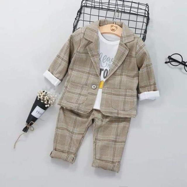 Set vest kẻ cho bé trai