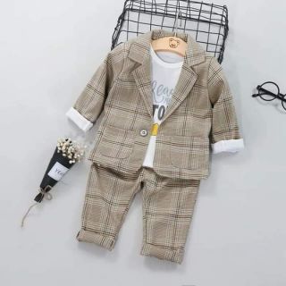Set vest kẻ cho bé trai