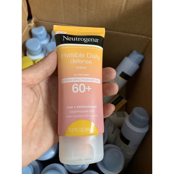 Xịt chống nắng body Neutrogena Ultra Sheer SPF 100+