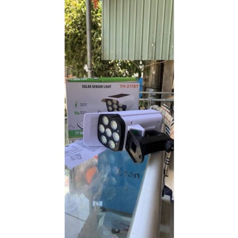 Đèn năng lượng mặt trời cảm biến tiết kiệm giả camera chống trộm chống nước có điều khiển Miibooshi D5.035