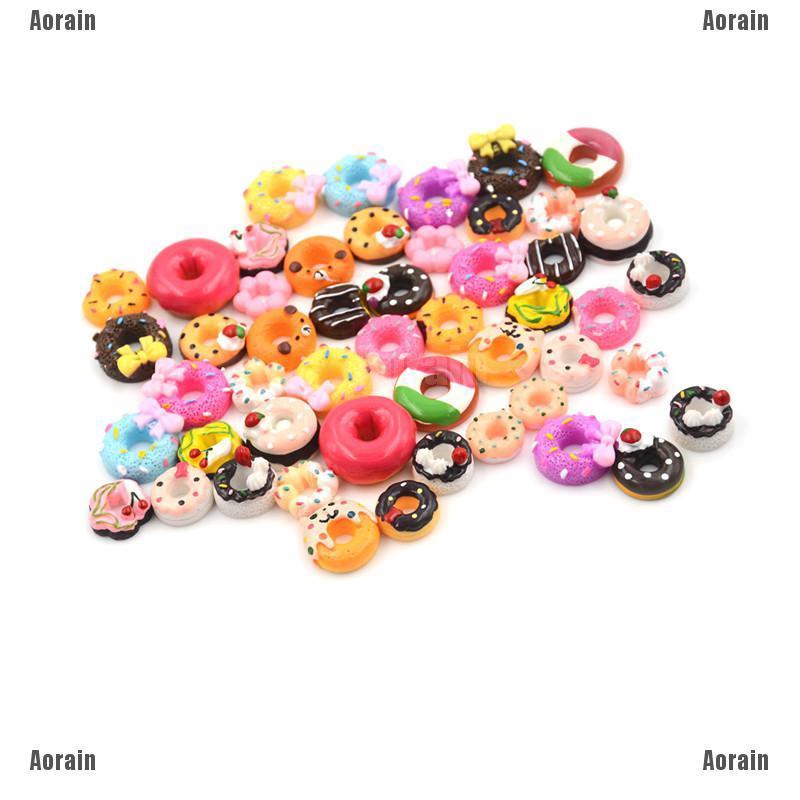 Bộ 10 Bánh Kem Nhựa Kích Thước 1-4cm Dùng Trang Trí Búp Bê