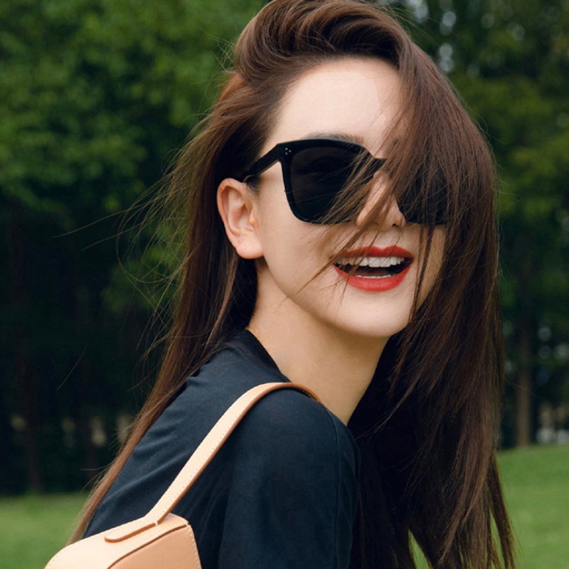 Kính mát gọng lớn nhiều màu sắc trong suốt phong cách Hàn Quốc thời trang dành cho cả nam và nữ