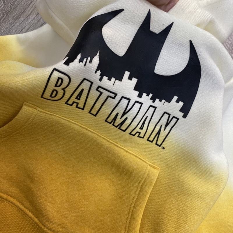 Áo nỉ hoodie Batman màu vàng cháy phối kem xuất dư xịn