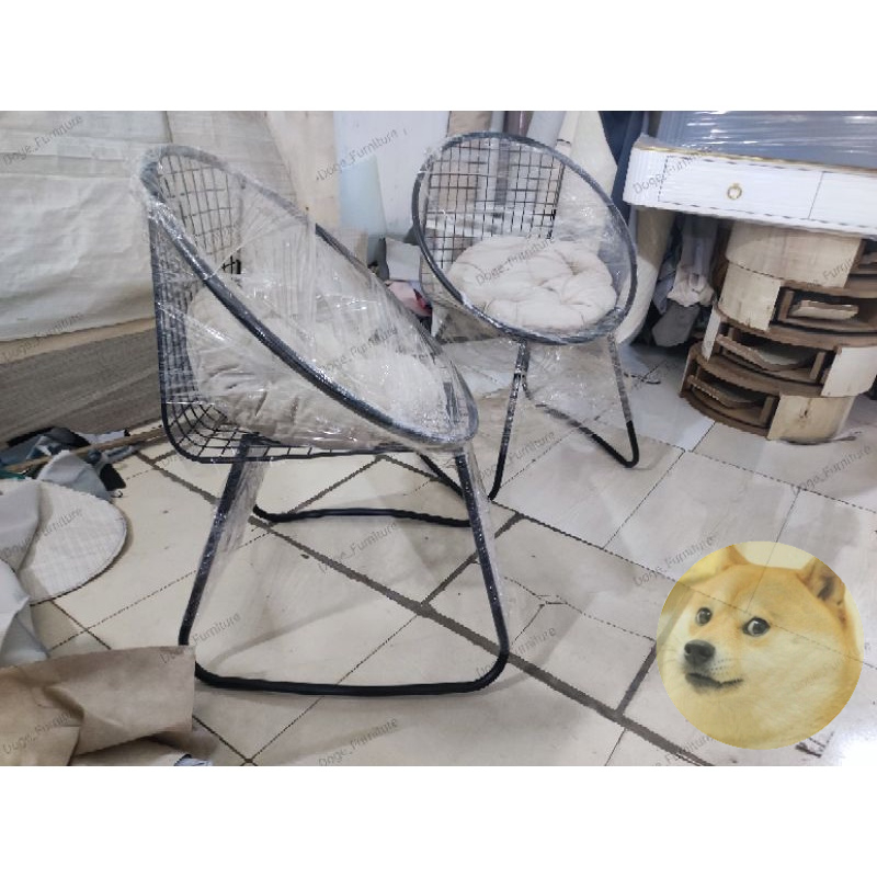 Bộ ghế khung sắt, ghế tựa trứng họa tiết caro ban công sân vườn ngoài trời decor cafe, hút thuốc