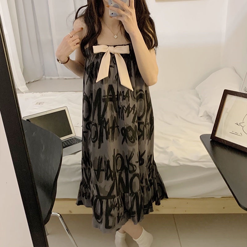 váy ngủ hai dây dáng dài qua gối phối kèm nơ trước ngực tối mầu sạch sẽ cá tính