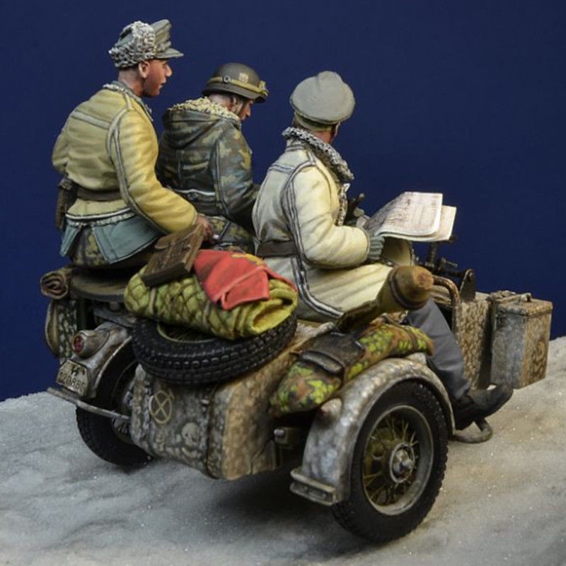 Mô Hình Đồ Chơi Người Lái Xe Mô Tô Bằng Nhựa 1 / 35 PK97