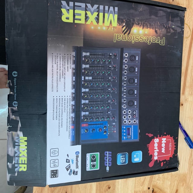 Mixer karaoke Yamaha F7 USB