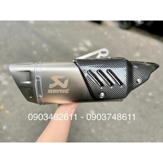Pô Akrapovic R1 Titan