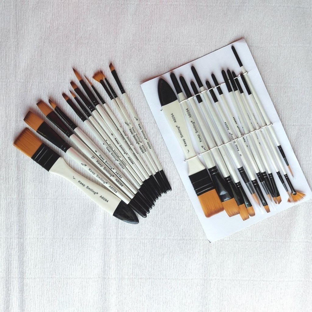 Bộ Cọ Các Loại Keep Smiling Artist Brush Set A6094B  (12 cây)