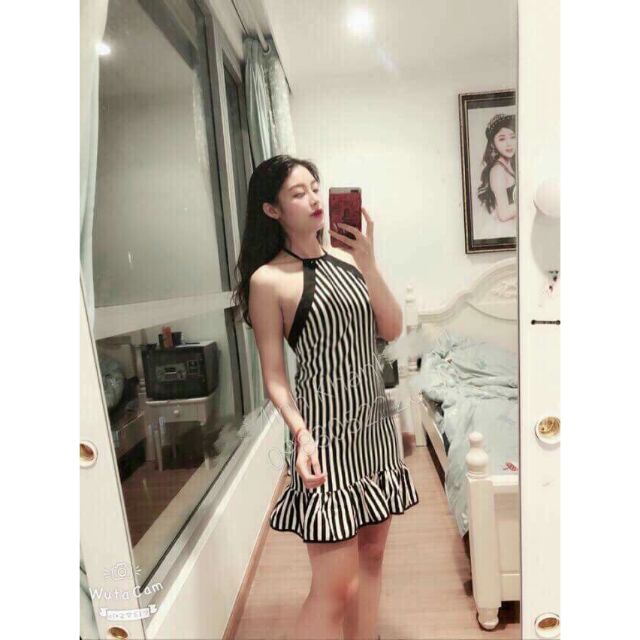 Đầm sọc cổ yếm đuôi cá