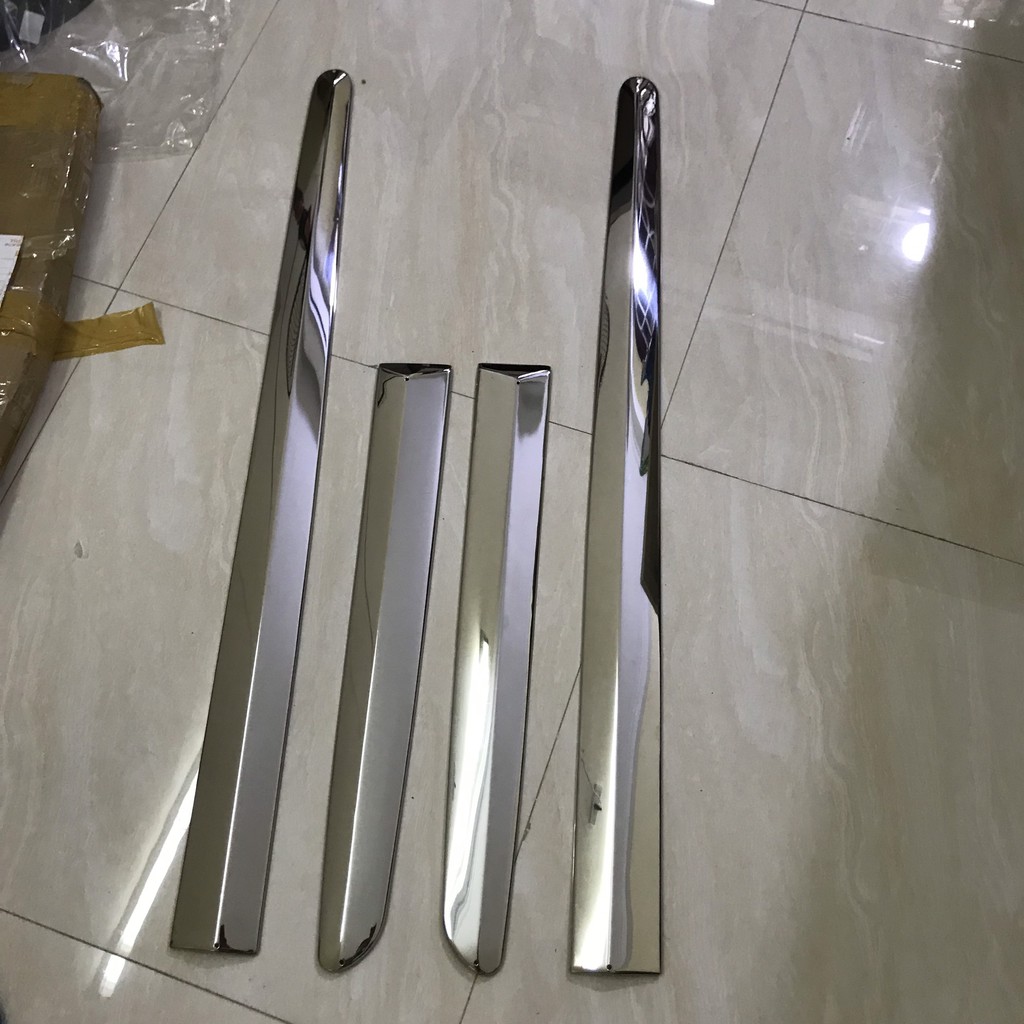 Bộ 4 ốp nẹp sườn INOX xe Kia Morning đời 2008,2009,2010, 2011 ( KÈM VÍT)