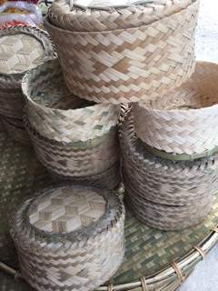 CÓNG BẰNG TRE ĐỂ ĐỰNG XÔI