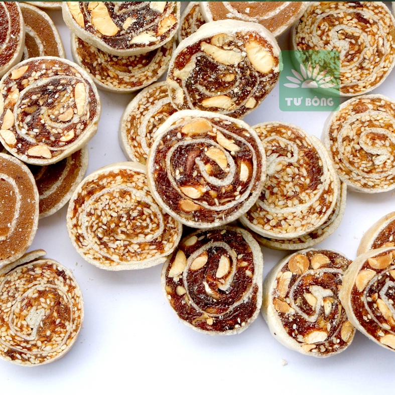 Combo 4 hộp mứt trái cây cuộn ít ngọt đặc sản Đồng Tháp làm quà biếu Tết | BigBuy360 - bigbuy360.vn