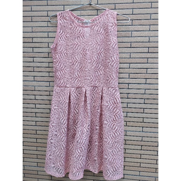 Pass đồ cá nhân / Thanh Lý Đầm ren hồng 2 lớp size M L ( eo72-80)