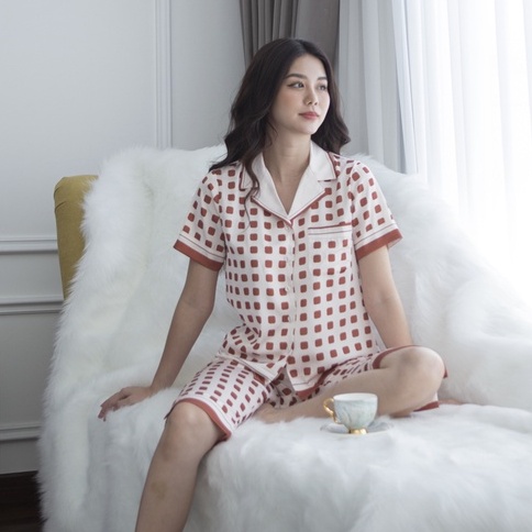 Bộ ngủ satin ZAM Luxury - SLA48 - Áo ngắn tay quần lửng