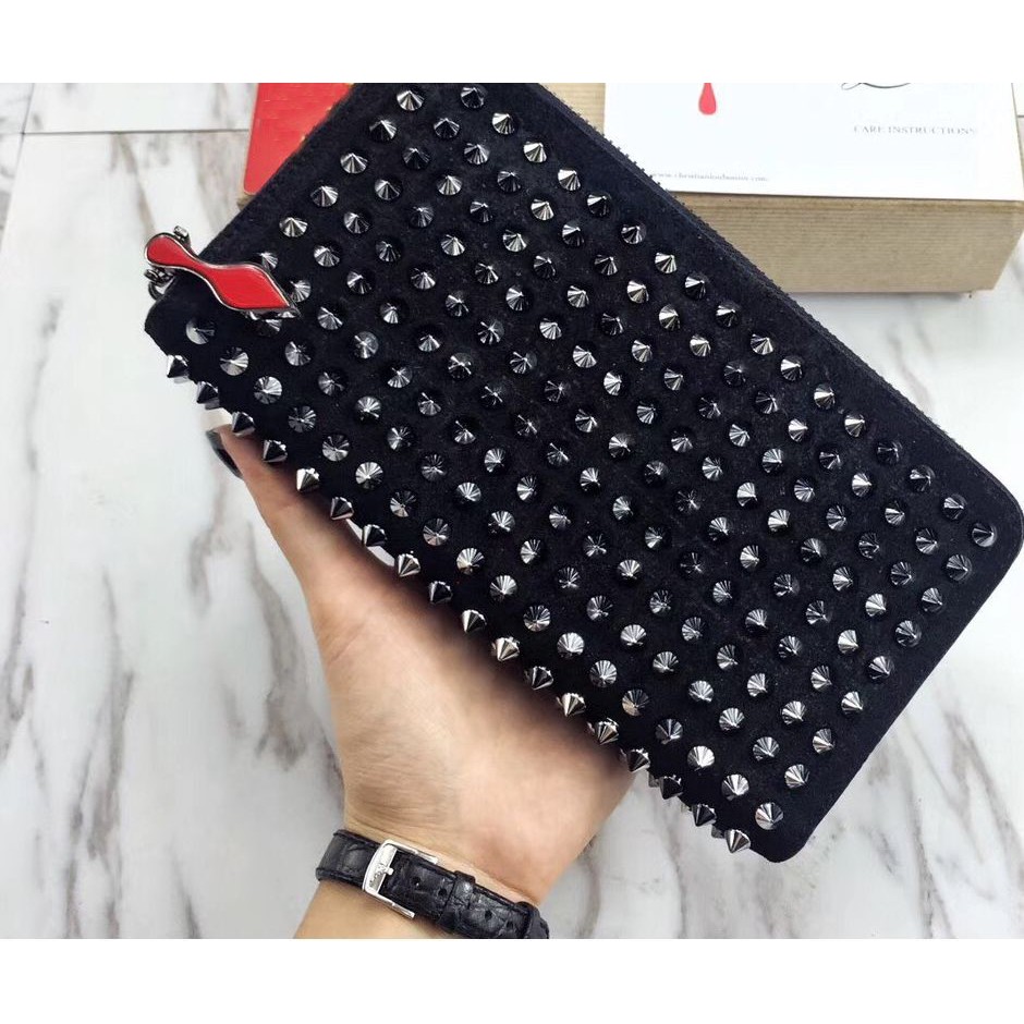 Ví cầm tay đinh tán cao cấp