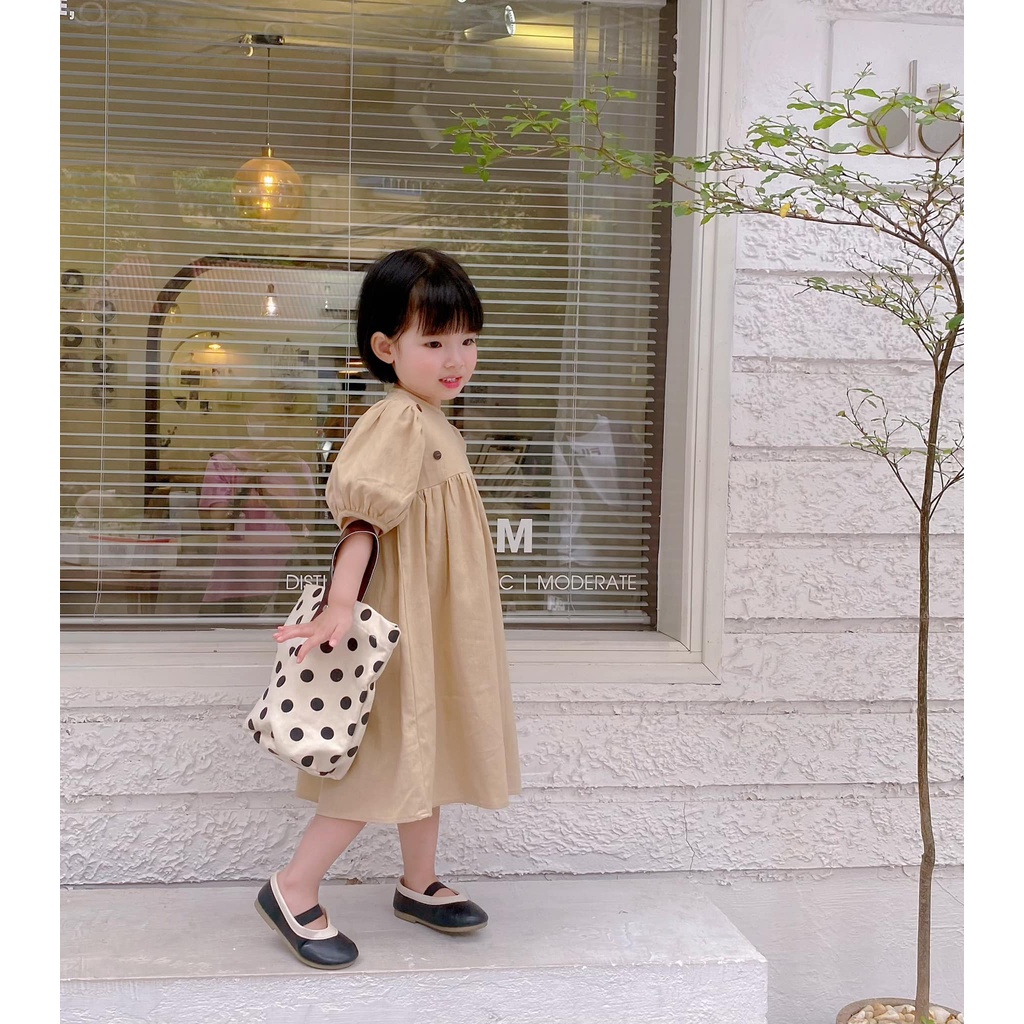 Đầm bé gái/ váy bé gái linen màu nâu đính nút vintage
