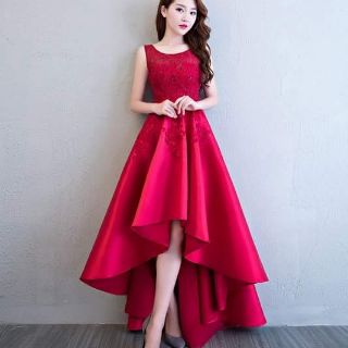 ĐẦM ĐUÔI TÔM HOA RƠI