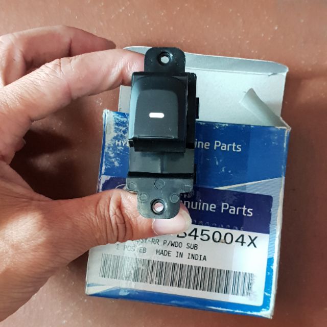Công tắc lên xuống kính đơn Huyndai Grand i10 xịn chính hãng Mobis