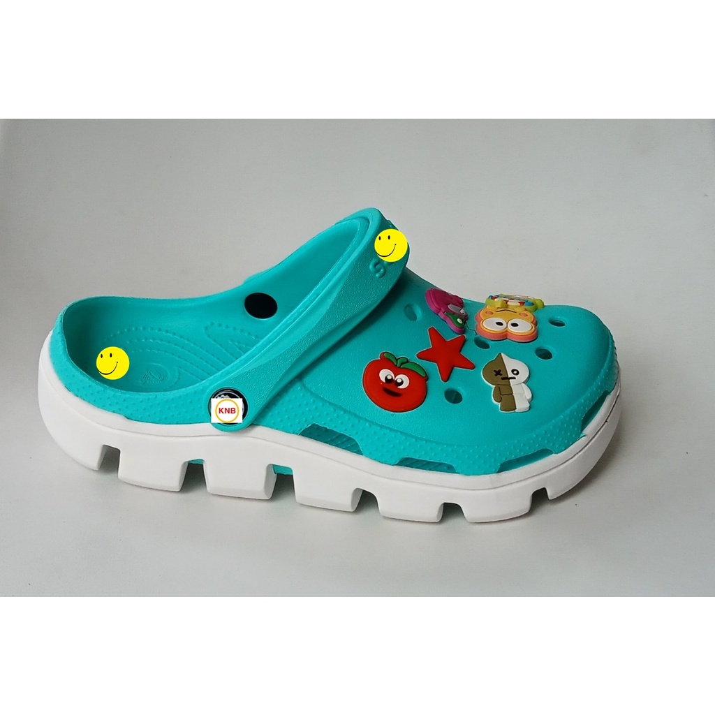 Dép Cross Cá Full tag Cao Cấp Đẹp Nhất Nam Nữ Tặng Kèm 12 Sticker Cross Siêu Hot màu xanh-trắng