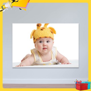 Tranh em bé đội nón len vàng xinh xắn| Tranh trẻ em R3758