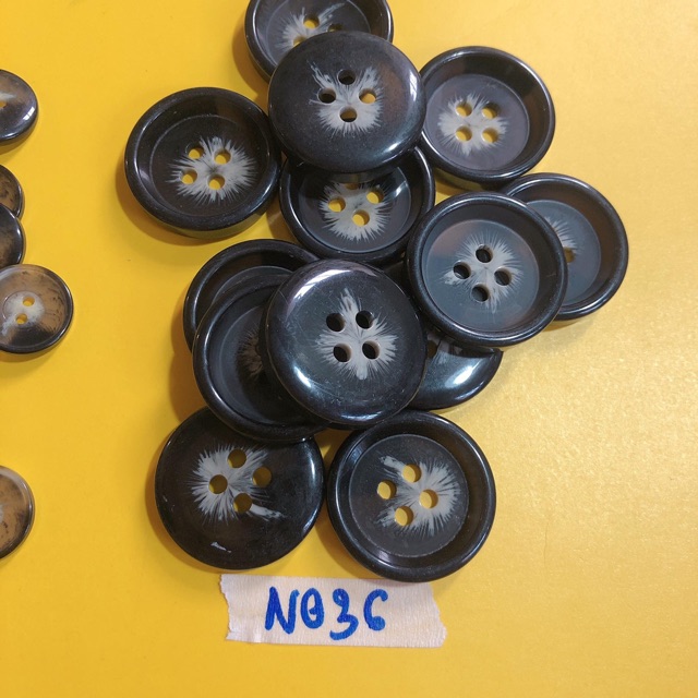 Combo nút áo,cúc áo,khuy áo xám đen vân trong N032-N036