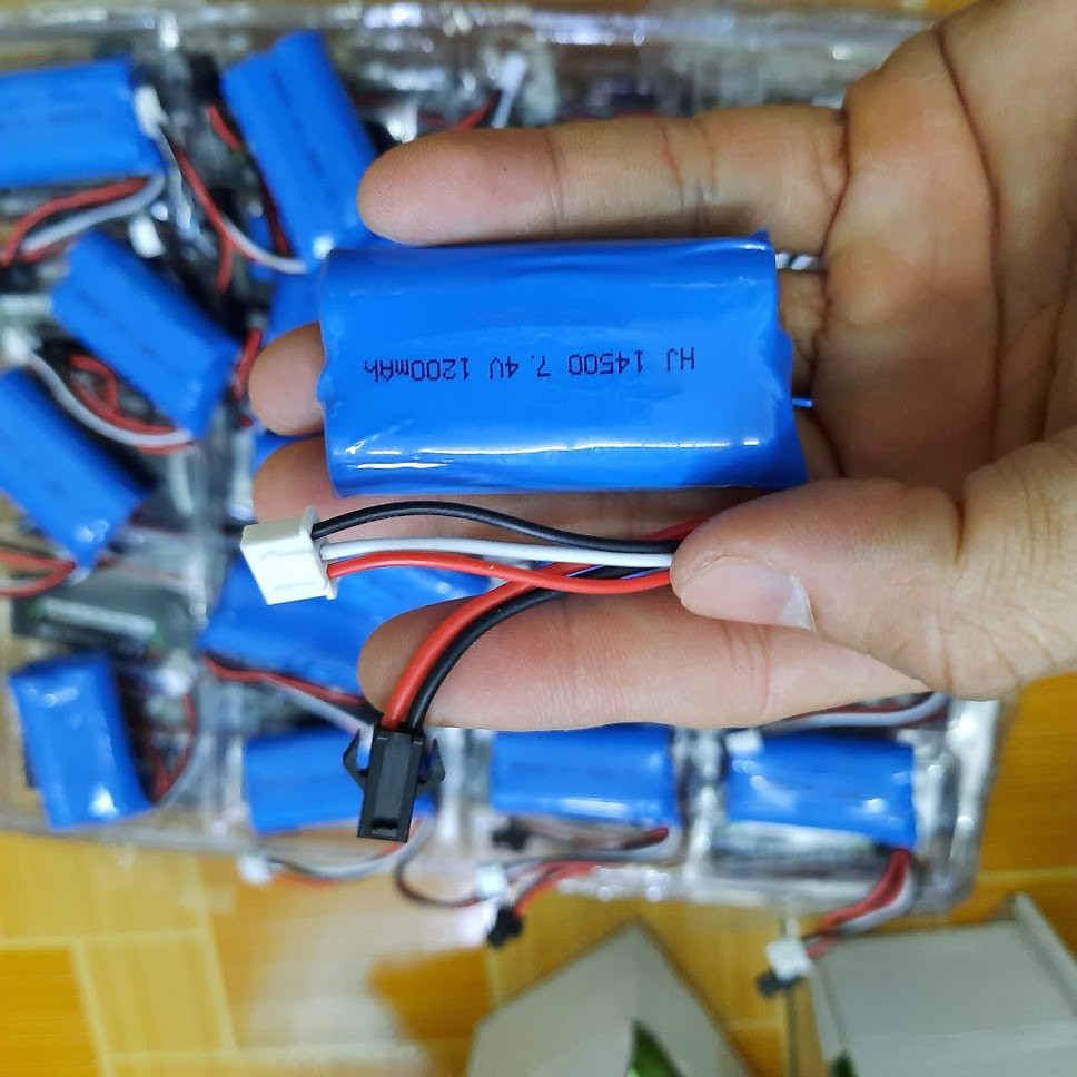 Pin 14500 7.4V 1200mAh dùng cho xe điều khiển cổng nối SM