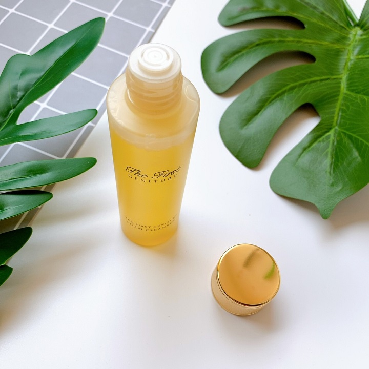 Sữa Rửa Mặt Dưỡng Ẩm Tái Sinh Ngừa Lão Hóa Ohui The First Geniture Foam Cleanser