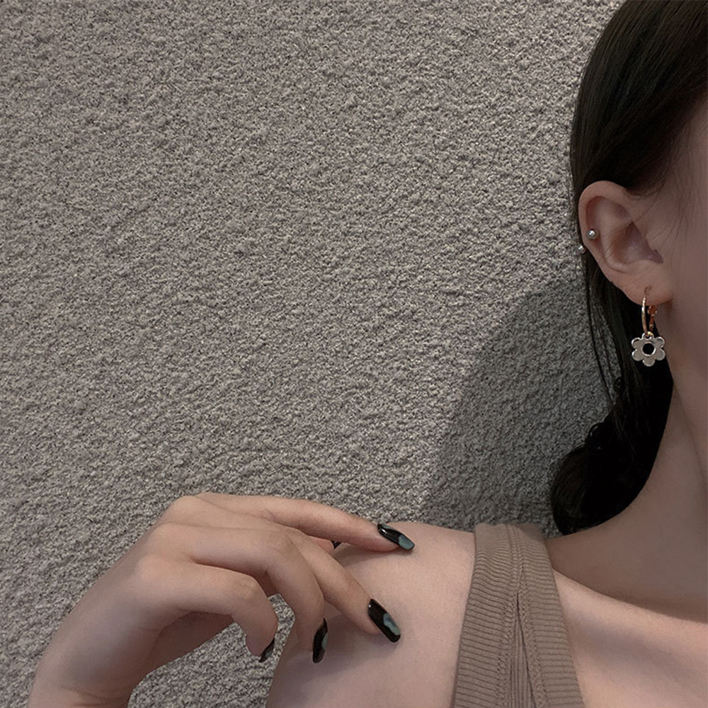 Bông tai tròn thời trang xinh xắn cho nữ