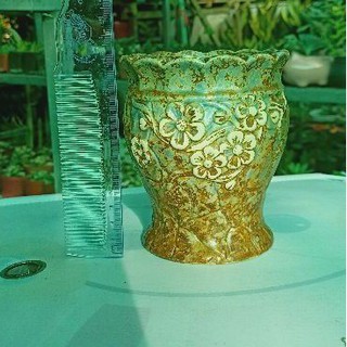 Chậu gốm cổ điển trồng cây siêu đẹp.
