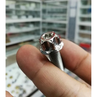 ốc salaya 10li4p gắn treo bô đủ các loại xe nhé