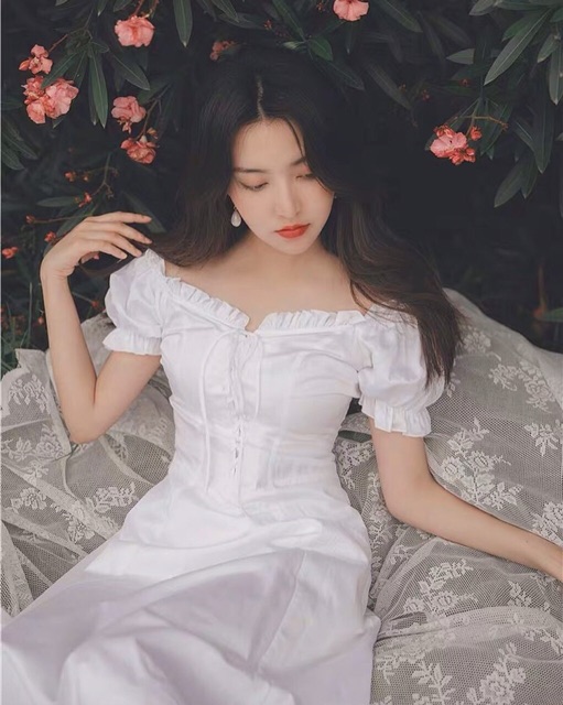 Maxi trắng đan dây ngực | BigBuy360 - bigbuy360.vn