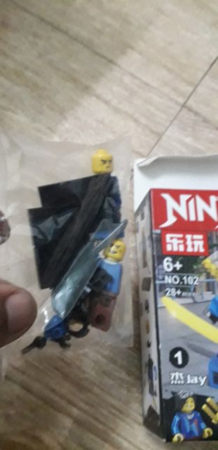 Lắp ráp 1 hộp LegoNinjago 2 trong 1 ms102