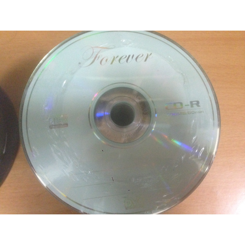 1 đĩa CD-R 700MB