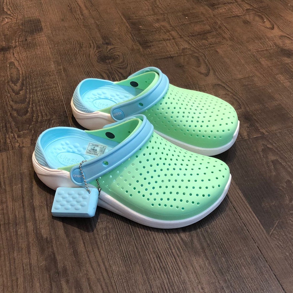 Giày Dép Sục Literide Clog Crocs Trẻ Em Chính Hãng Size 27 Đến 35 - Tặng 4 Jibbizt - Sấu Vui Vẻ