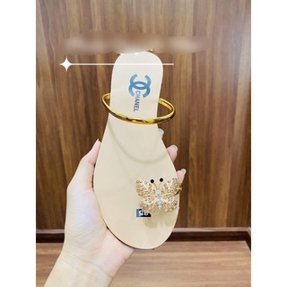 Dép bệt xỏ ngón đá