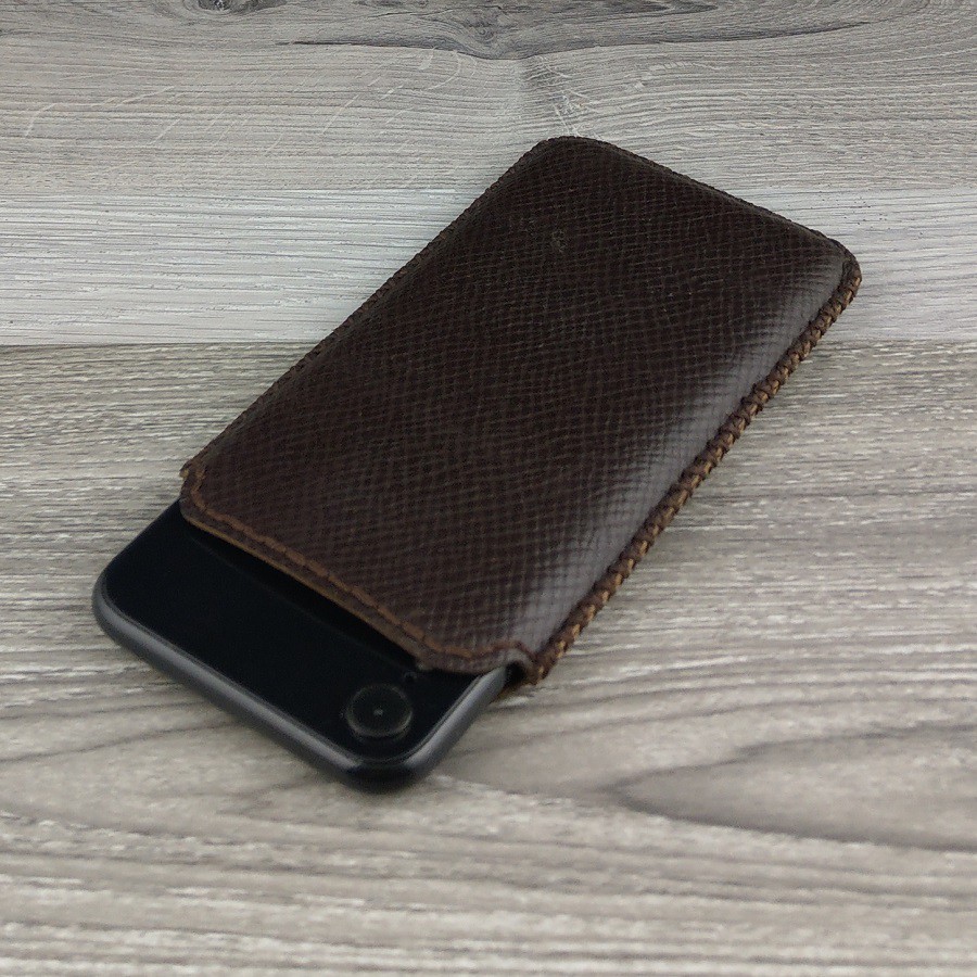 Bao Da Rút Iphone XR Vintage Da Bò Màu Nâu Caro