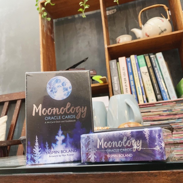 Bộ bài Oracle MOONOLOGY order trực tiếp từ Hay House